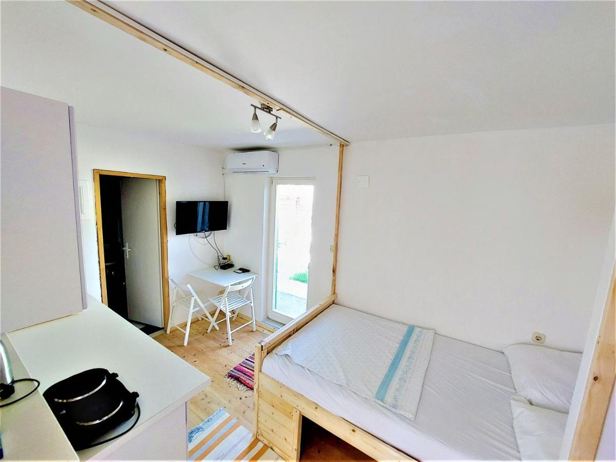Studio Apartment Murter Center Eksteriør bilde